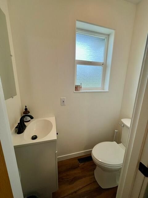 Tiny photo for 4444 NE 40th Street, Redmond, OR 97756 (MLS # 220211863)