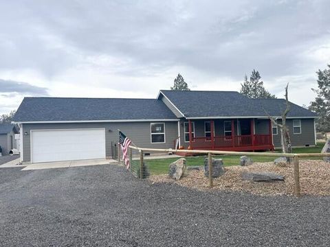 Tiny photo for 4444 NE 40th Street, Redmond, OR 97756 (MLS # 220211863)