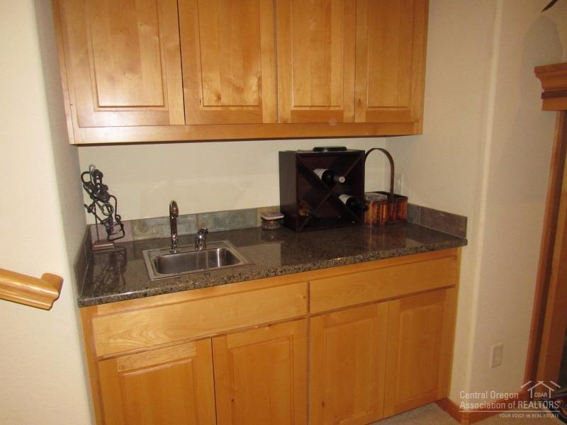 Skyliner Summit - Residential