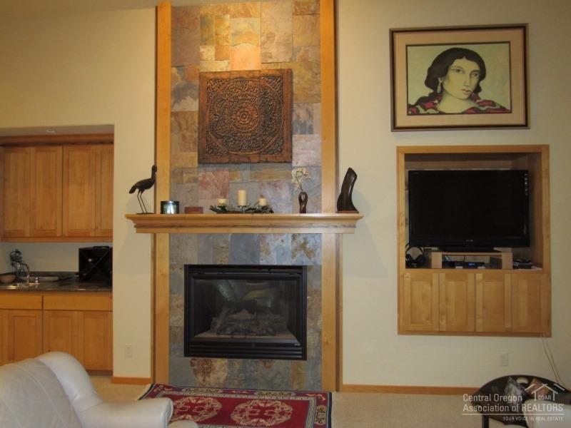 Skyliner Summit - Residential