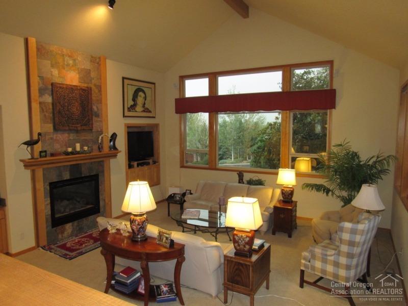 Skyliner Summit - Residential