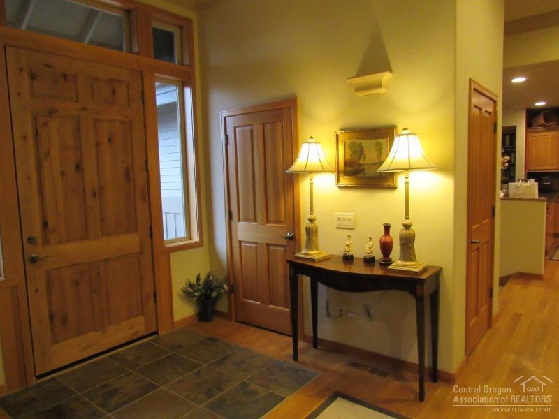 Skyliner Summit - Residential