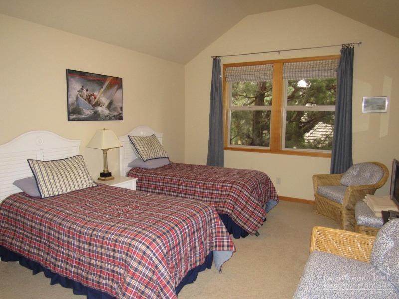 Skyliner Summit - Residential