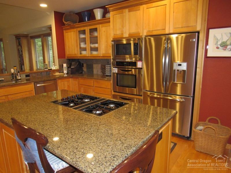 Skyliner Summit - Residential