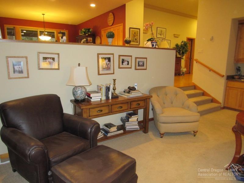 Skyliner Summit - Residential