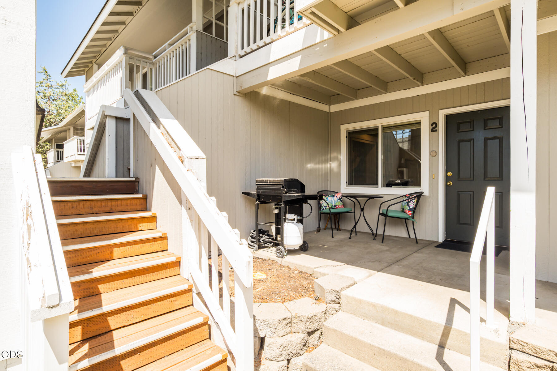 1527 NW Juniper Street APT 2