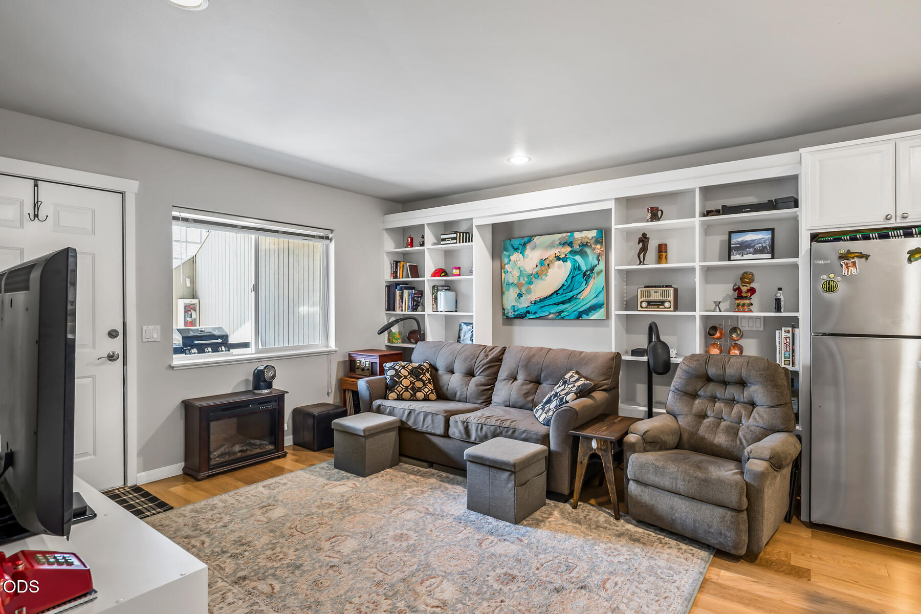 1527 NW Juniper Street APT 2