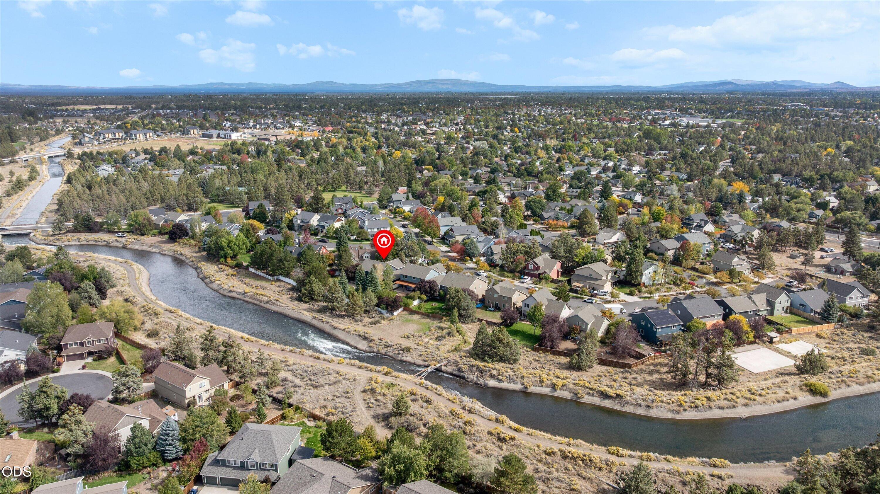 2048 NE Cradle Mountain Way