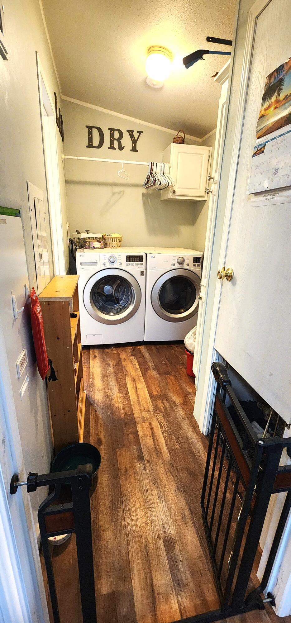 Fox Hills - Residential