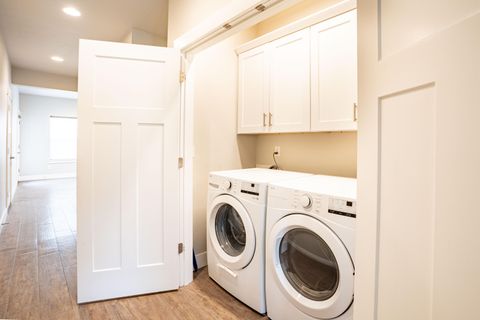 Tiny photo for 2755 SW Greens Boulevard #APT 3, Redmond, OR 97756 (MLS # 220212203)