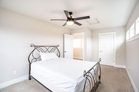 Tiny photo for 2755 SW Greens Boulevard #APT 3, Redmond, OR 97756 (MLS # 220212203)