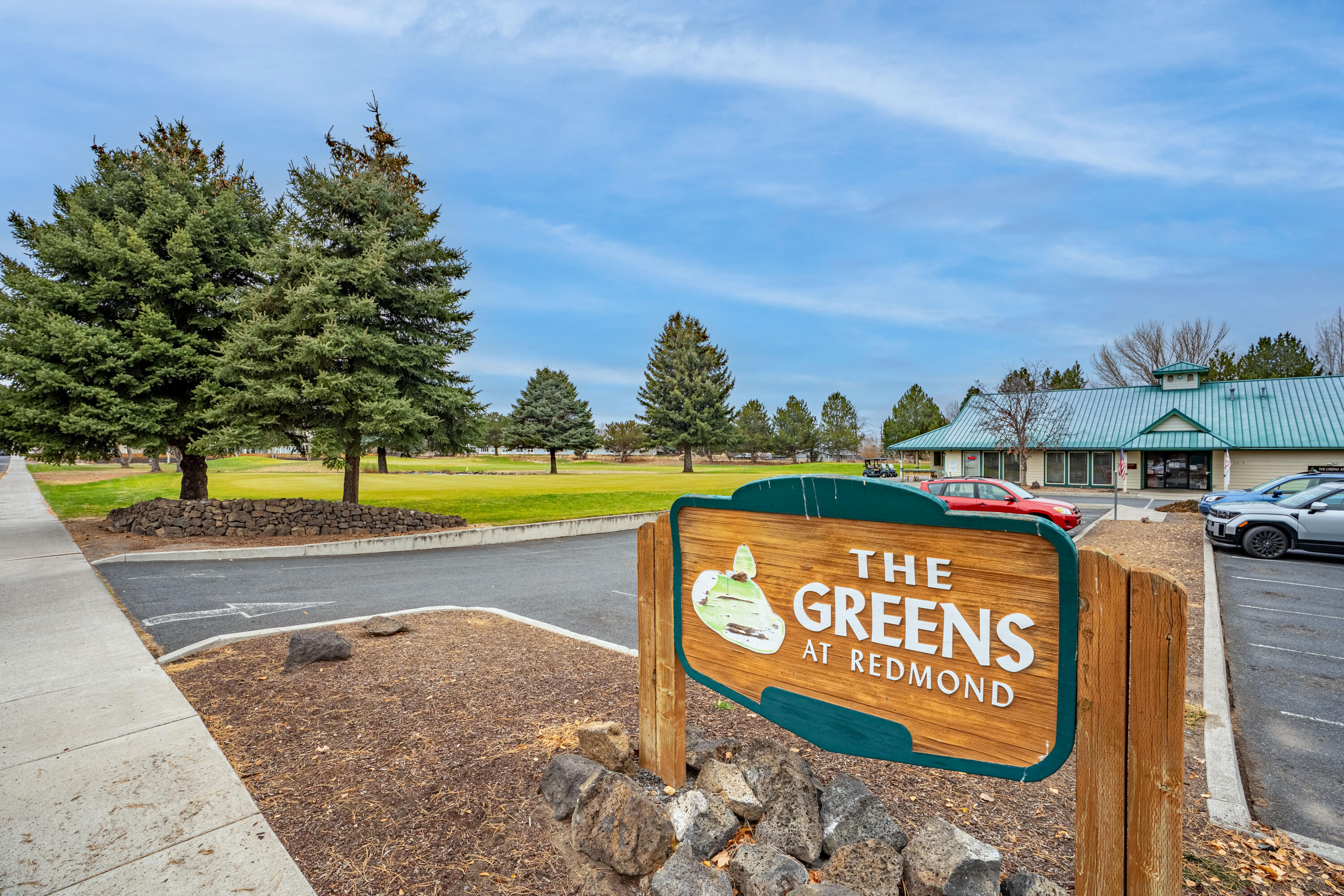 Links Condominiums At The Greens - Residential