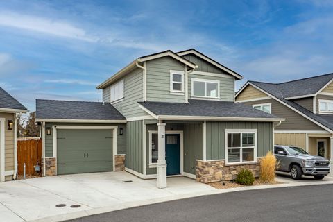 Tiny photo for 2755 SW Greens Boulevard #APT 3, Redmond, OR 97756 (MLS # 220212203)