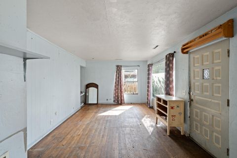 Tiny photo for 610 NW B Street, Grants Pass, OR 97526 (MLS # 220217296)