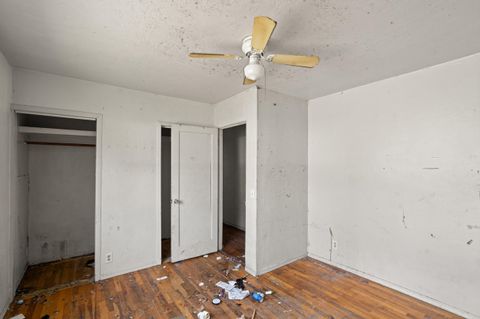 Tiny photo for 610 NW B Street, Grants Pass, OR 97526 (MLS # 220217296)