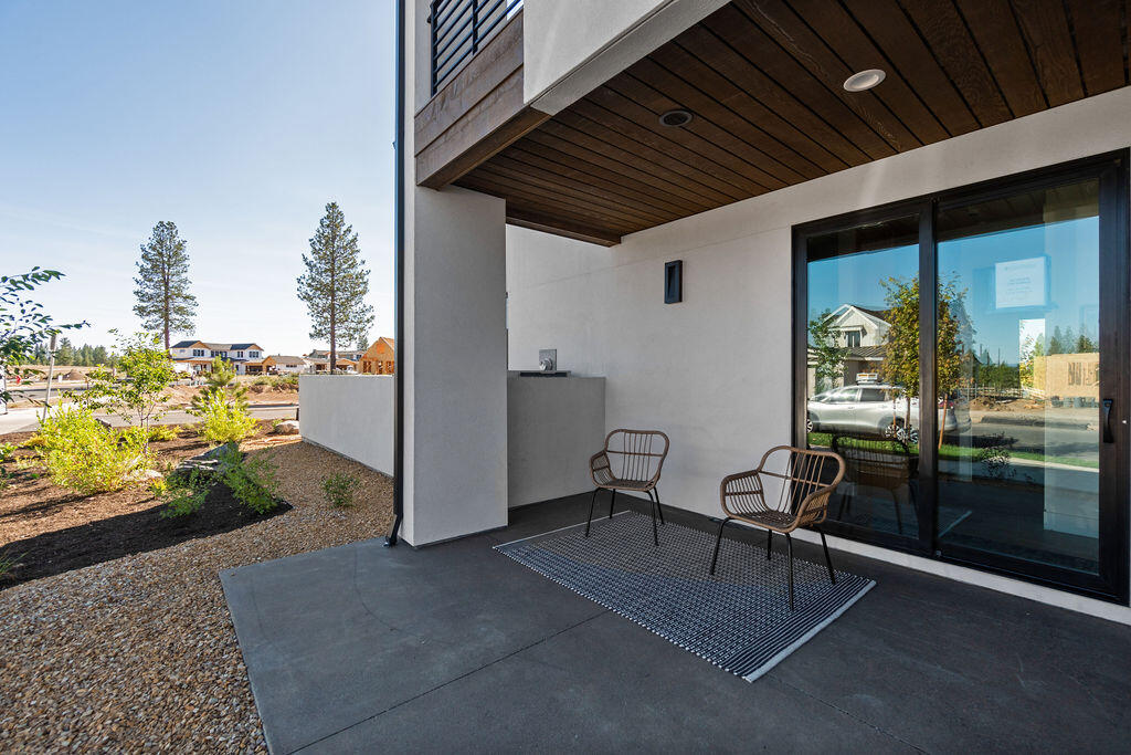 Discovery West Phase 4 - Residential