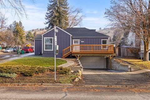 Tiny photo for 1545 N Eldorado Avenue, Klamath Falls, OR 97601 (MLS # 220213515)