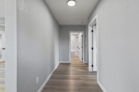 Tiny photo for 1545 N Eldorado Avenue, Klamath Falls, OR 97601 (MLS # 220213515)