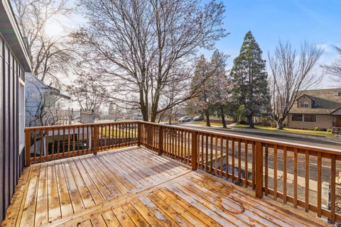 Tiny photo for 1545 N Eldorado Avenue, Klamath Falls, OR 97601 (MLS # 220213515)