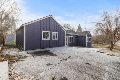 Tiny photo for 1545 N Eldorado Avenue, Klamath Falls, OR 97601 (MLS # 220213515)