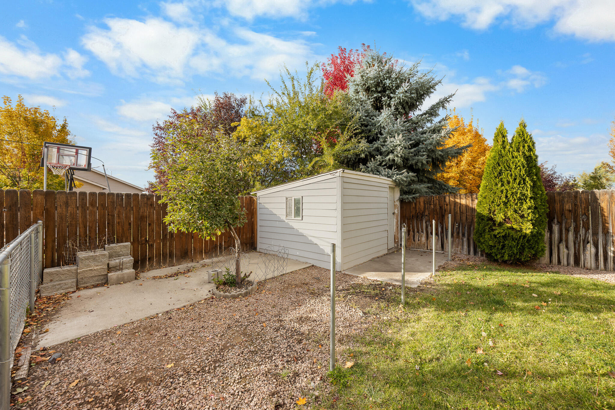 Pine Tree Meadows - Residential