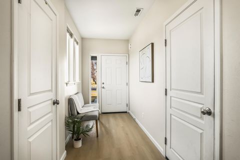 Tiny photo for 2745 NE Aldrich Avenue, Bend, OR 97701 (MLS # 220217071)