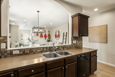 Tiny photo for 2745 NE Aldrich Avenue, Bend, OR 97701 (MLS # 220217071)