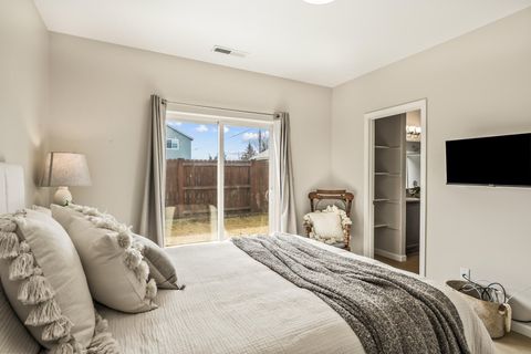 Tiny photo for 2745 NE Aldrich Avenue, Bend, OR 97701 (MLS # 220217071)