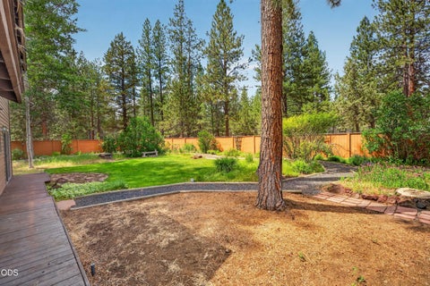 Tiny photo for 15704 Tumble Weed Turn, Sisters, OR 97759 (MLS # 220224154)