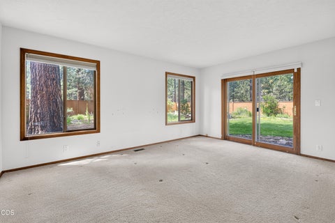 Tiny photo for 15704 Tumble Weed Turn, Sisters, OR 97759 (MLS # 220224154)