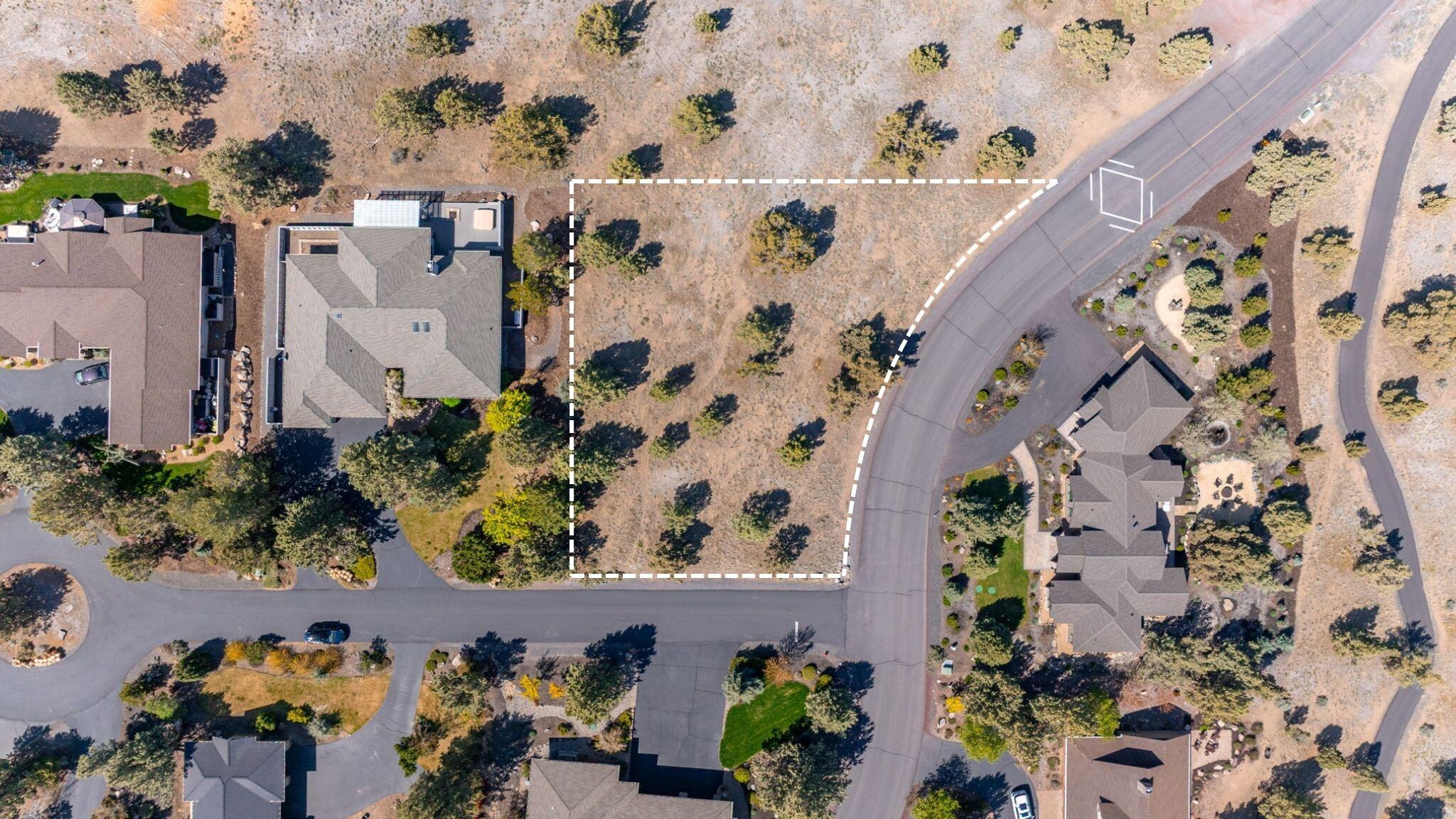 615 Solitaire Court