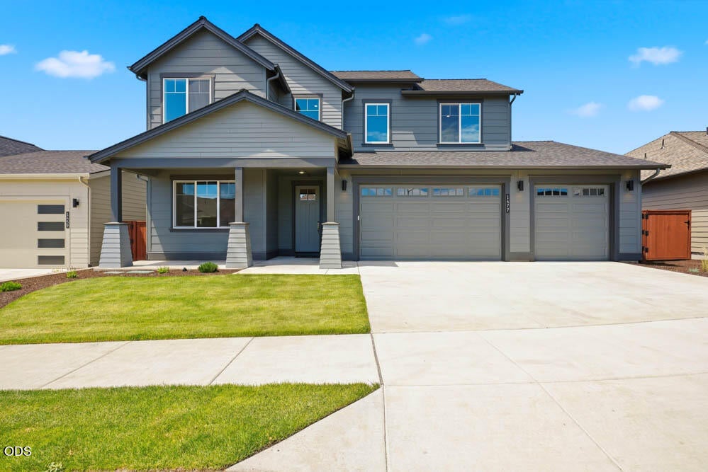 1477 NE Whistle Way