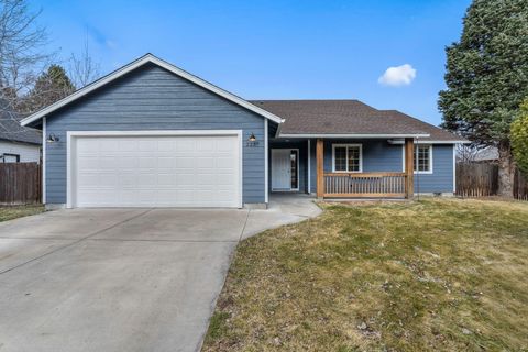 2237 SW Metolius Avenue Redmond OR 97756
