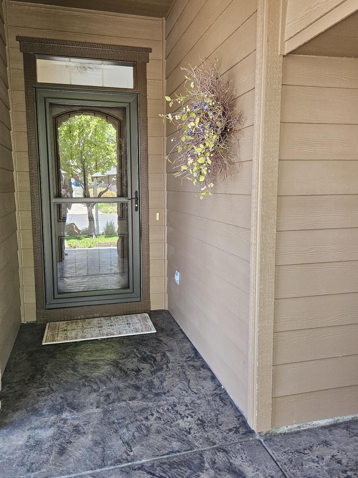 60349 Sage Stone Loop