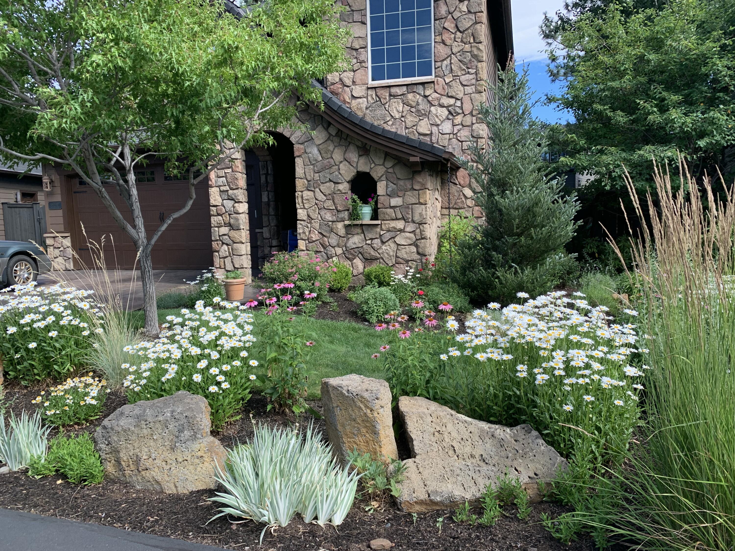 60349 Sage Stone Loop