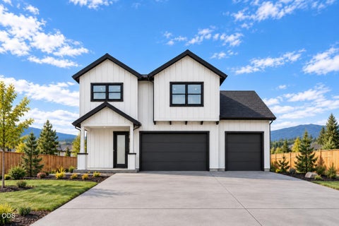 Photo of 21275 SE Rosengarth Drive #Lot 45, Bend, OR 97702 (MLS # 220229600)
