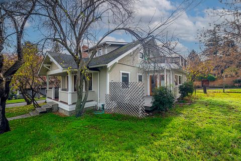 Tiny photo for 126 Nursery Street, Ashland, OR 97520 (MLS # 220212695)