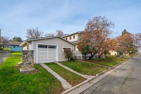 Tiny photo for 126 Nursery Street, Ashland, OR 97520 (MLS # 220212695)