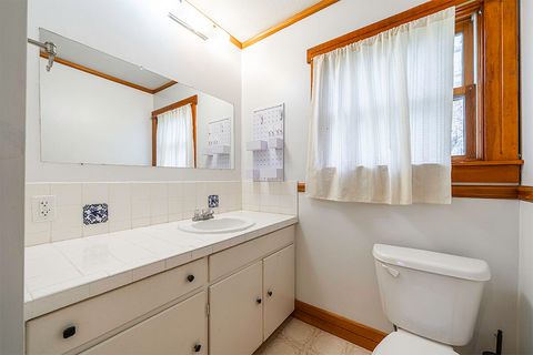 Tiny photo for 126 Nursery Street, Ashland, OR 97520 (MLS # 220212695)