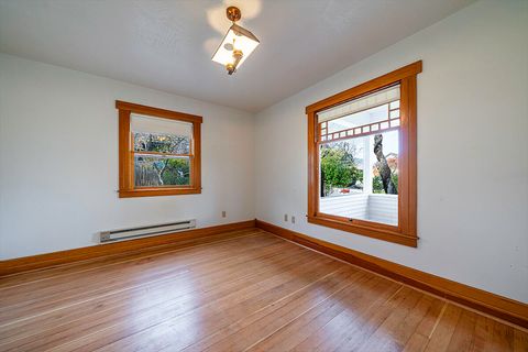 Tiny photo for 126 Nursery Street, Ashland, OR 97520 (MLS # 220212695)
