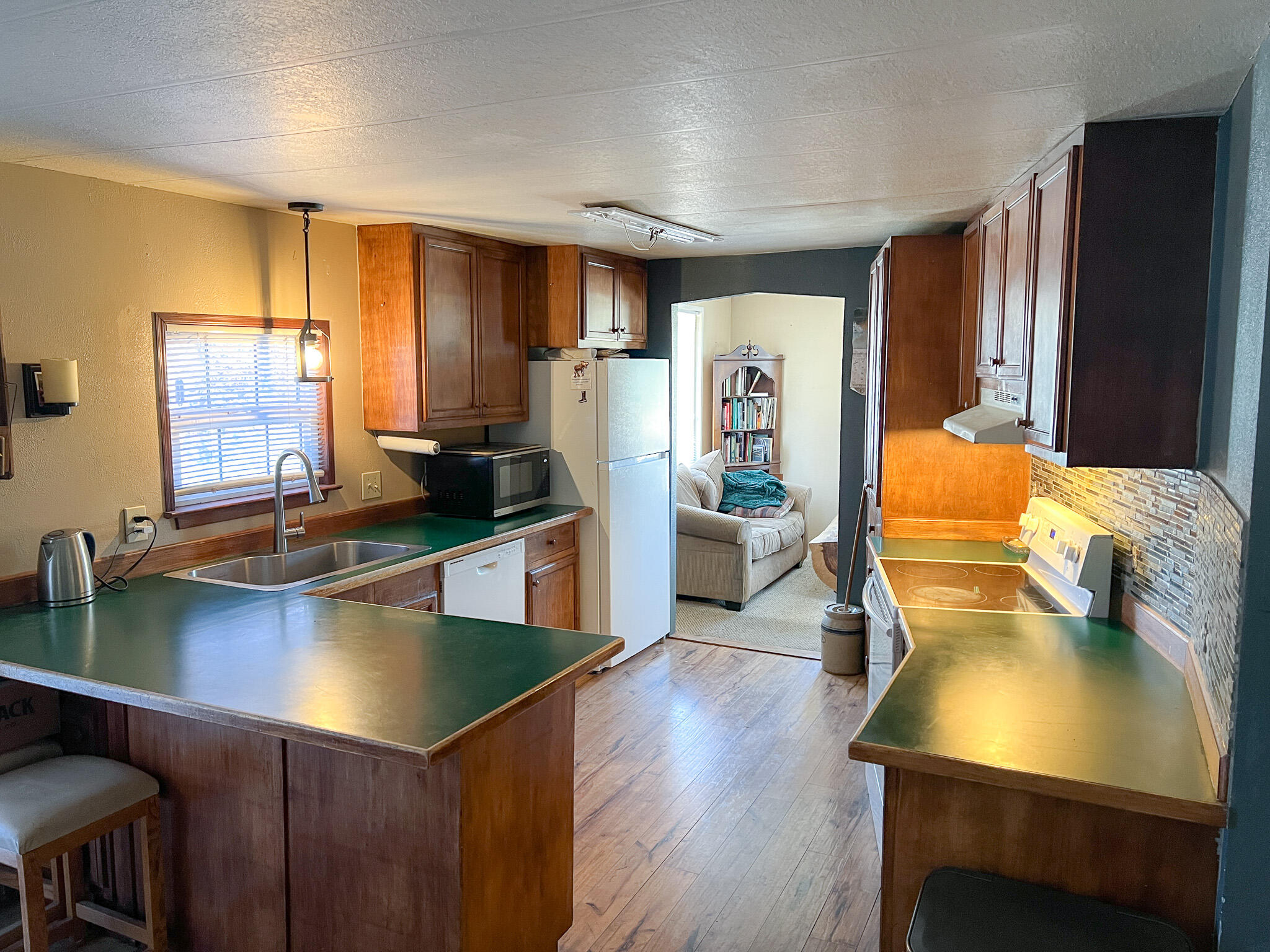 66945 Central Street