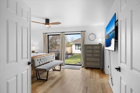 Tiny photo for 2921 Amblegreen Drive, Medford, OR 97504 (MLS # 220215266)