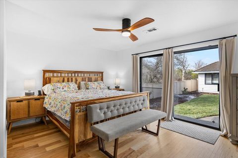 Tiny photo for 2921 Amblegreen Drive, Medford, OR 97504 (MLS # 220215266)