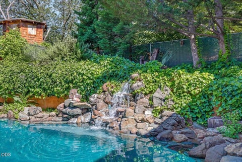 Tiny photo for 1748 NW Crescent Drive, Grants Pass, OR 97526 (MLS # 220222744)