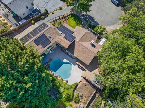 Tiny photo for 1748 NW Crescent Drive, Grants Pass, OR 97526 (MLS # 220222744)