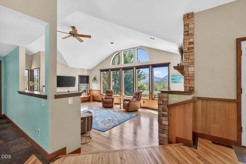 Tiny photo for 1748 NW Crescent Drive, Grants Pass, OR 97526 (MLS # 220222744)