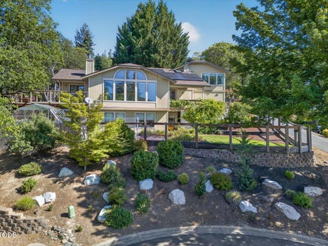Tiny photo for 1748 NW Crescent Drive, Grants Pass, OR 97526 (MLS # 220222744)