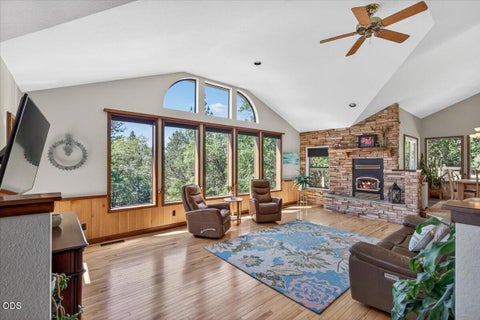 Tiny photo for 1748 NW Crescent Drive, Grants Pass, OR 97526 (MLS # 220222744)