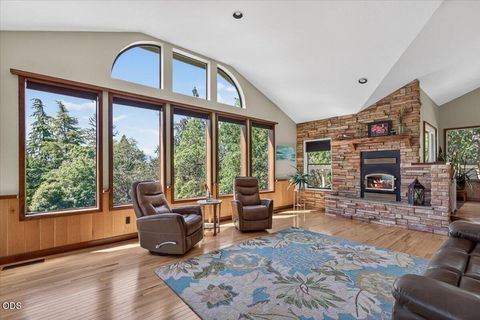 Tiny photo for 1748 NW Crescent Drive, Grants Pass, OR 97526 (MLS # 220222744)