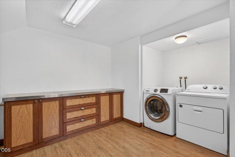Tiny photo for 1748 NW Crescent Drive, Grants Pass, OR 97526 (MLS # 220222744)